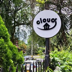 Cloud9 אכסניה מדיין